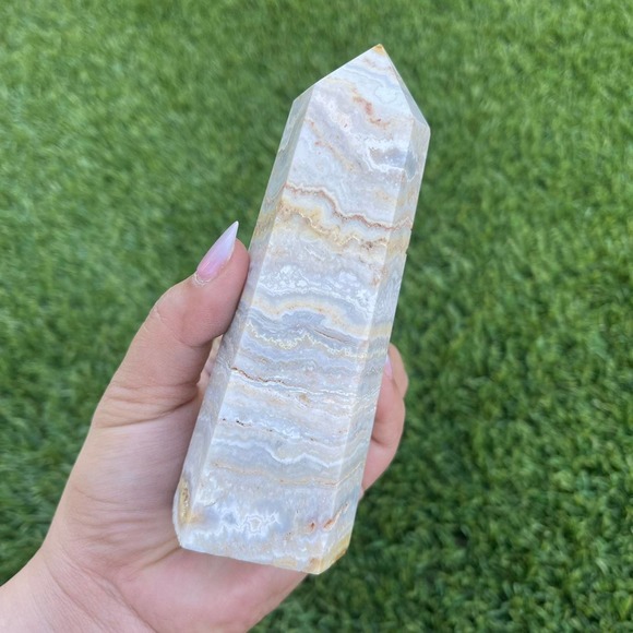 Banded Calcite Tower - Picture 1 of 10